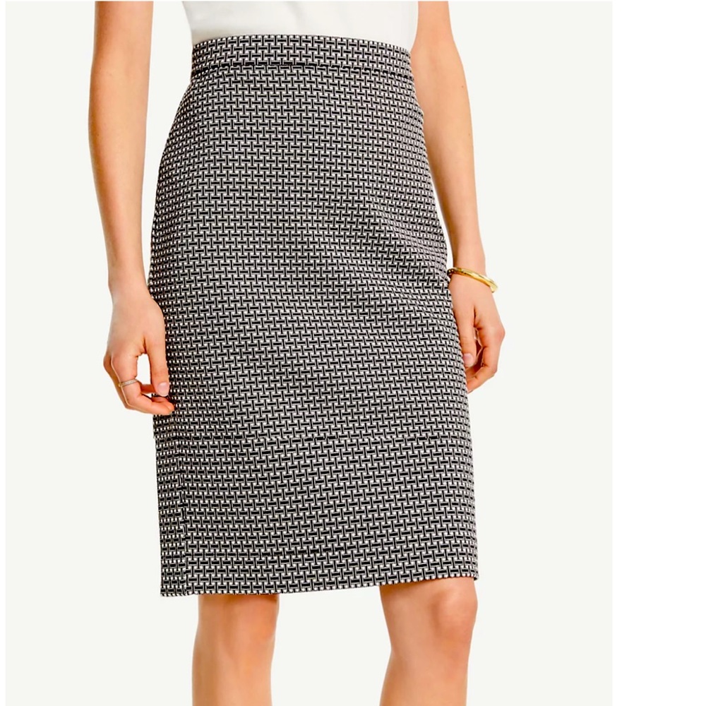 NWT Ann Taylor Geo Jacquard Pencil Skirt